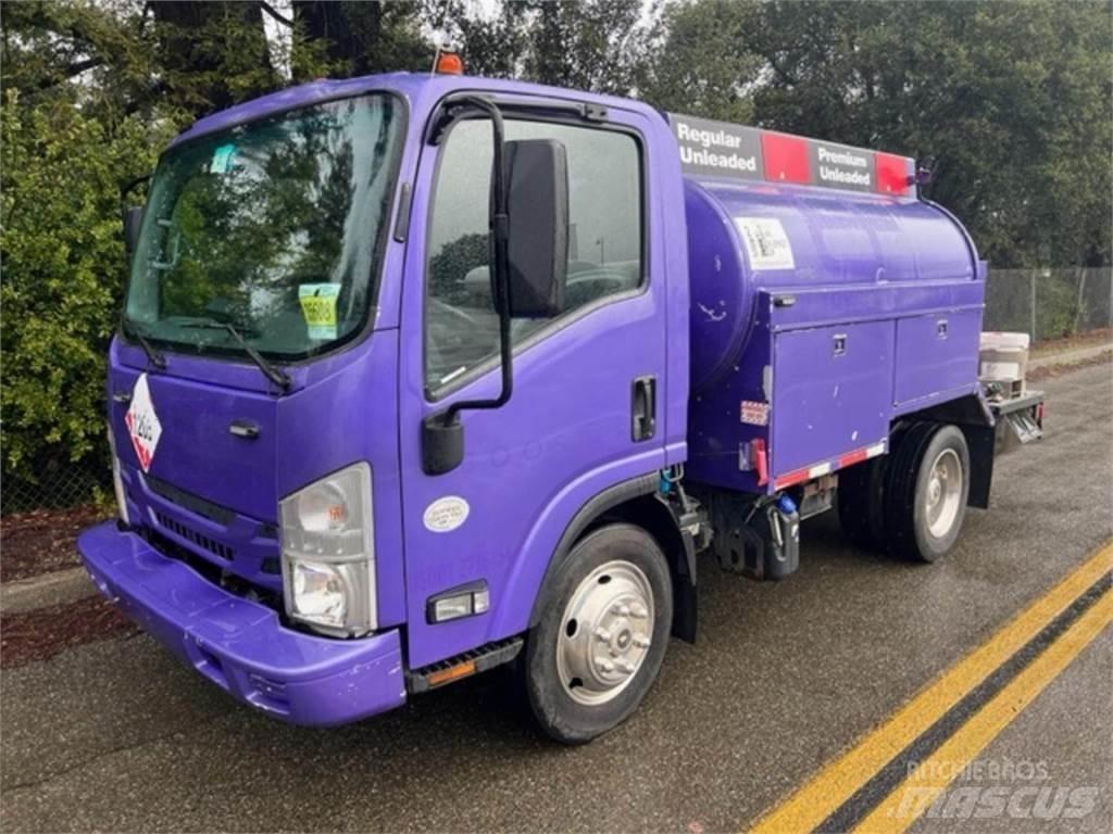 Isuzu NPR 運油車