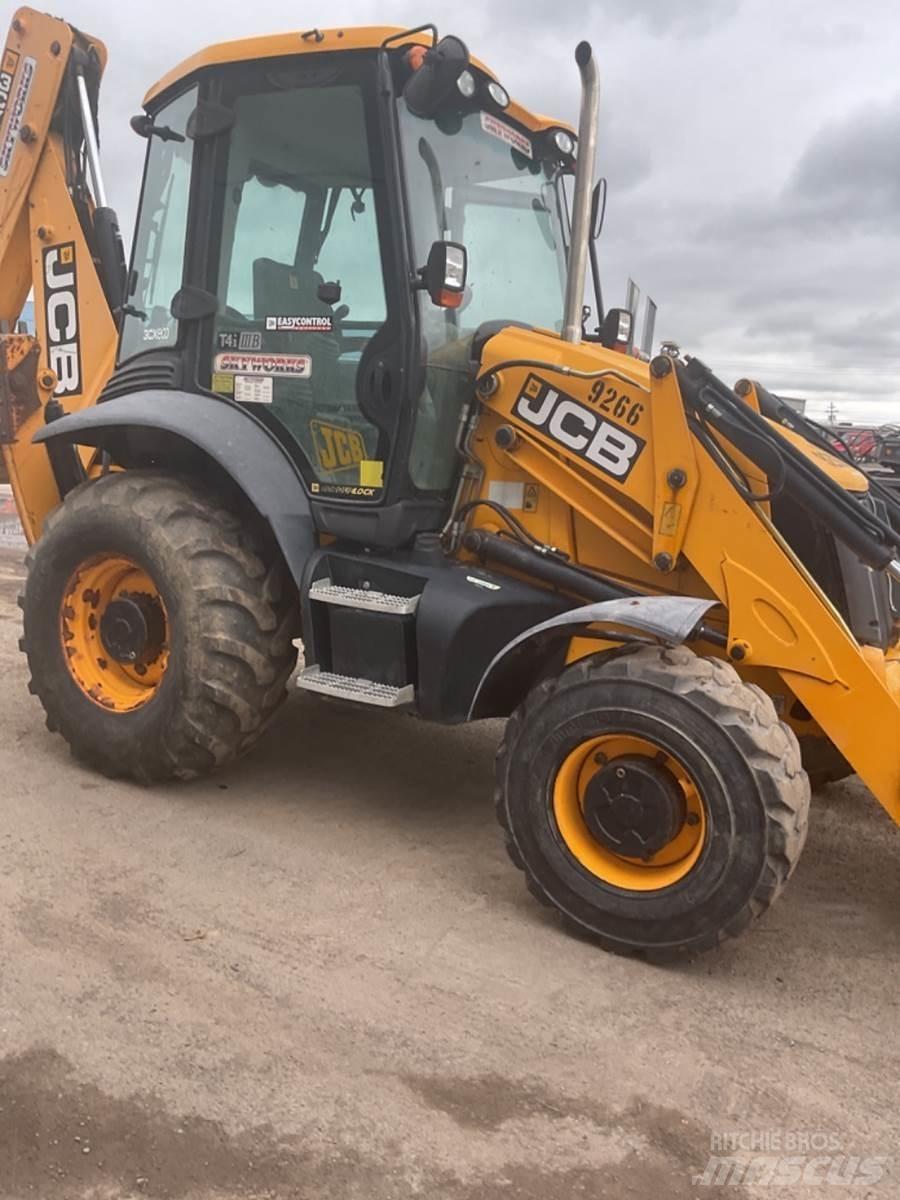 JCB 3CX 反鏟裝載機