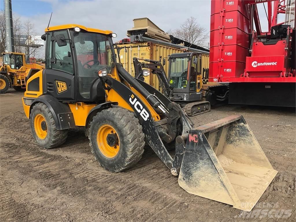 JCB 409 輪胎式裝載機