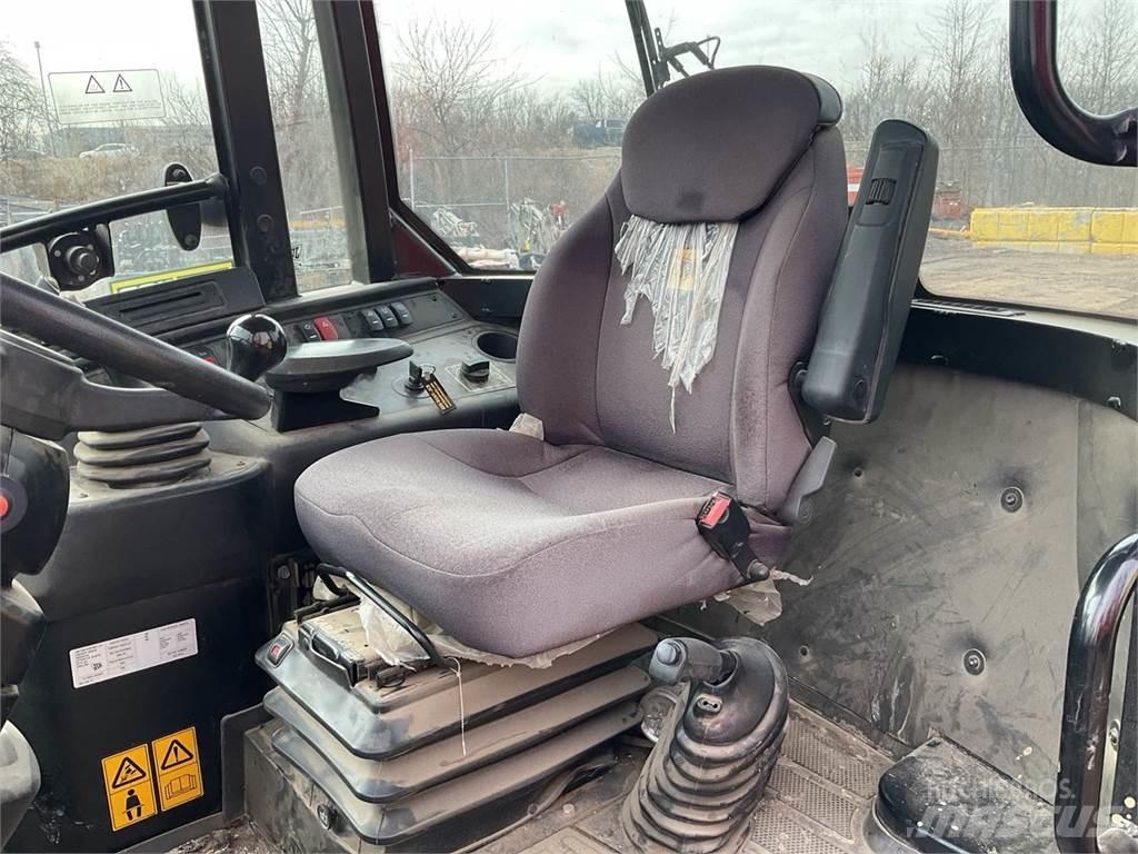 JCB 409 輪胎式裝載機