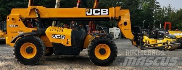 JCB 507-42 伸縮臂操作車