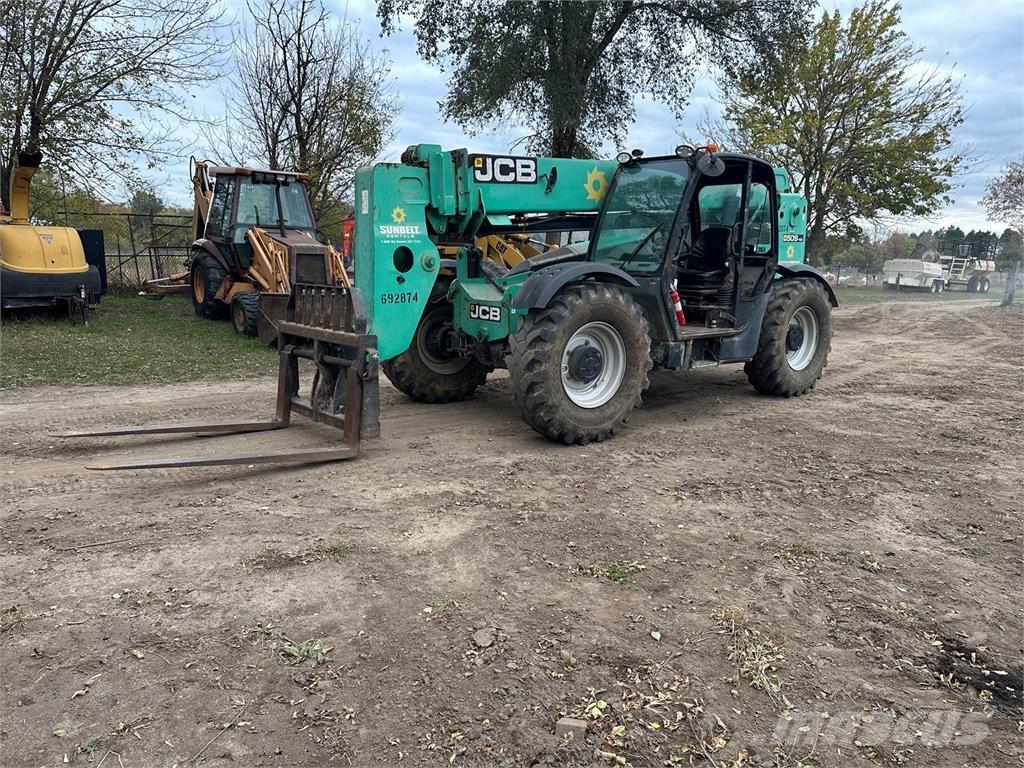 JCB 509-42 伸縮臂操作車