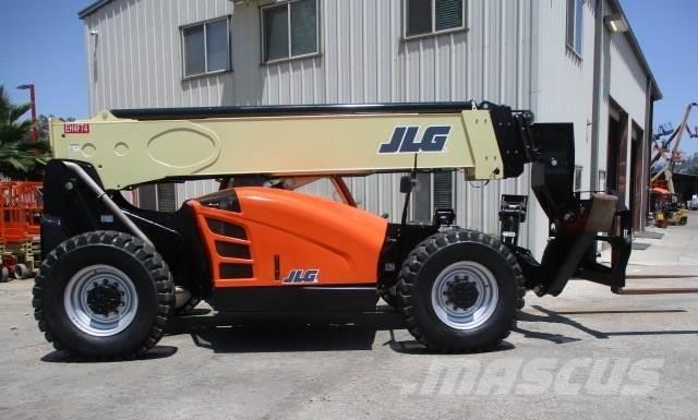 JLG 1055 伸縮臂操作車