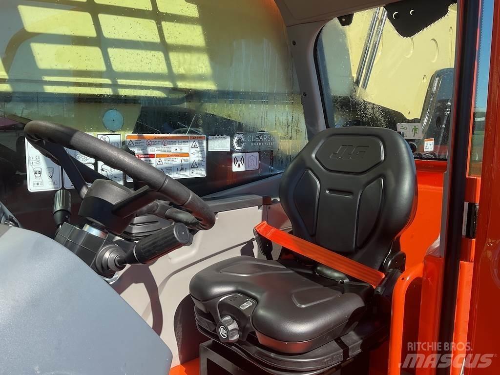JLG 1255 伸縮臂操作車