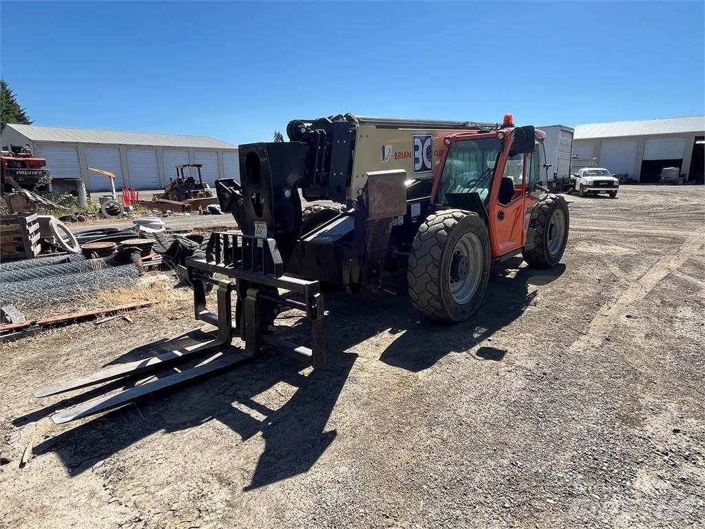 JLG 1255 伸縮臂操作車