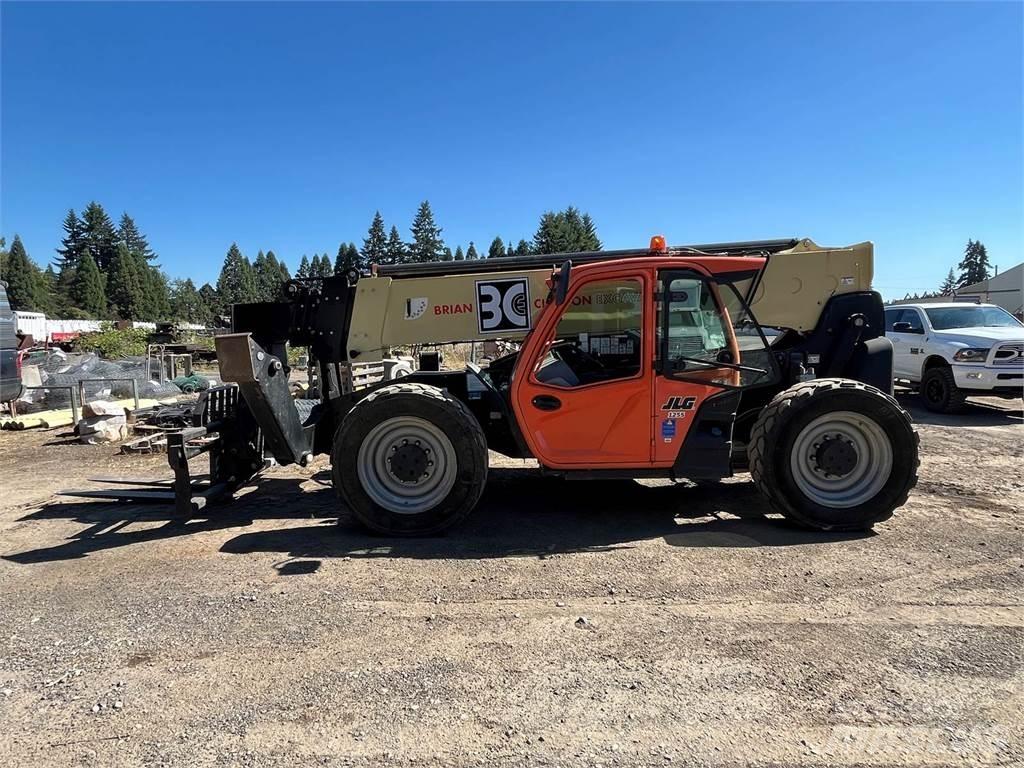 JLG 1255 伸縮臂操作車