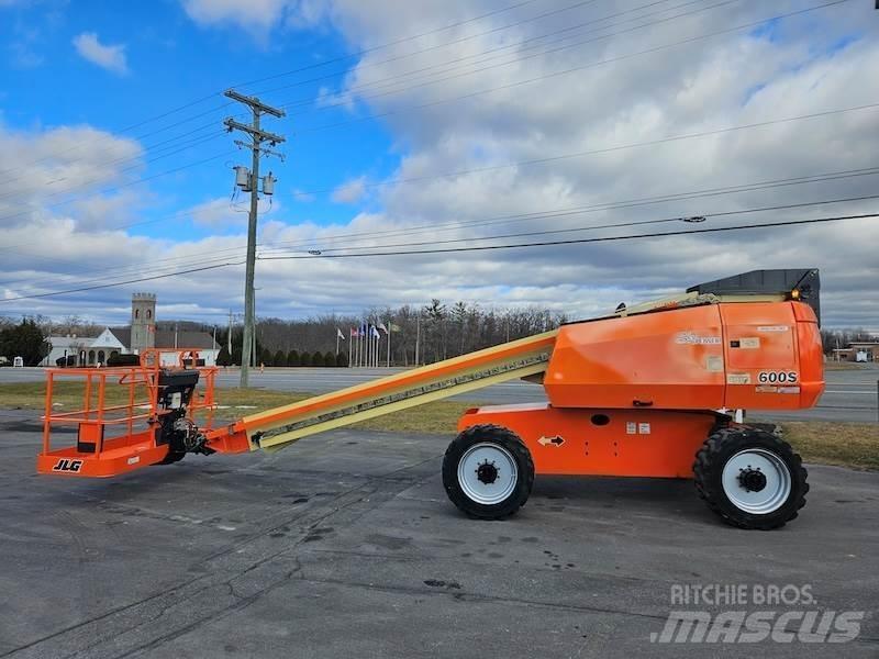 JLG 600S 伸縮臂高空作業車