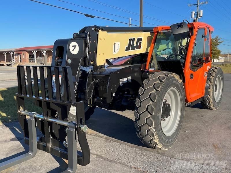 JLG 742 伸縮臂操作車
