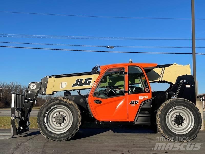 JLG 742 伸縮臂操作車