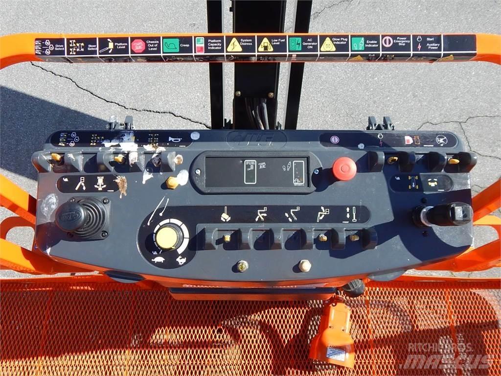 JLG 860SJ 伸縮臂高空作業車