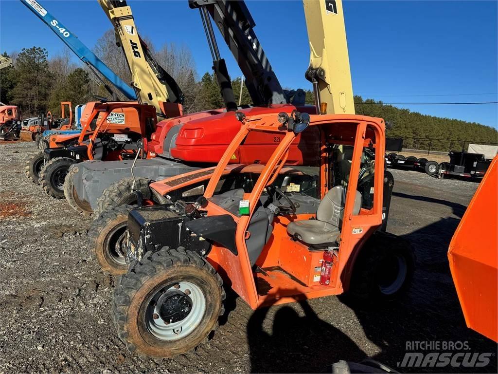 JLG G5-18A 伸縮臂操作車
