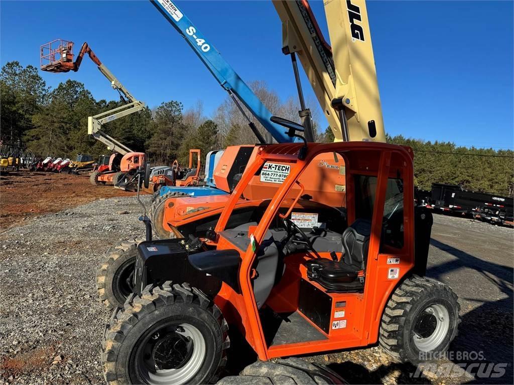 JLG G5-18A 伸縮臂操作車