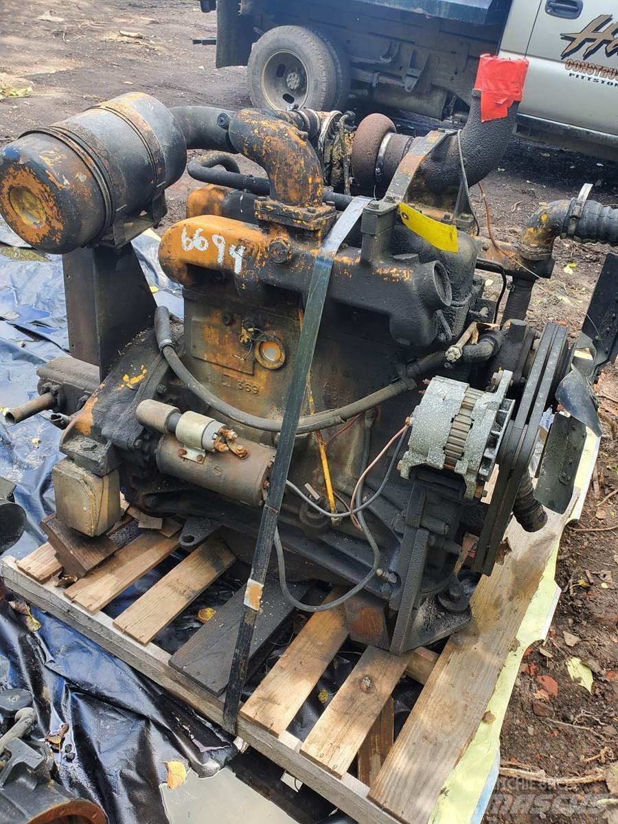 John Deere  引擎/發動機
