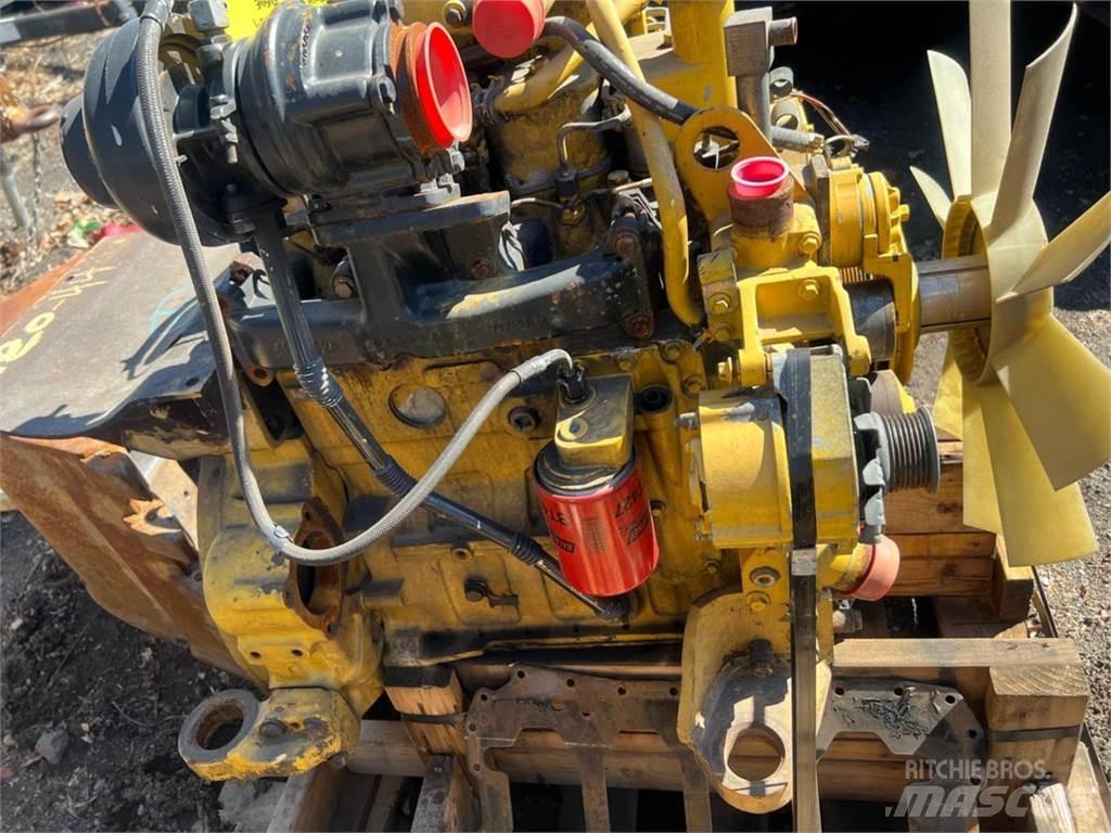 Komatsu  引擎/發動機