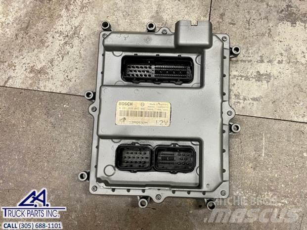 Mack  電子設備