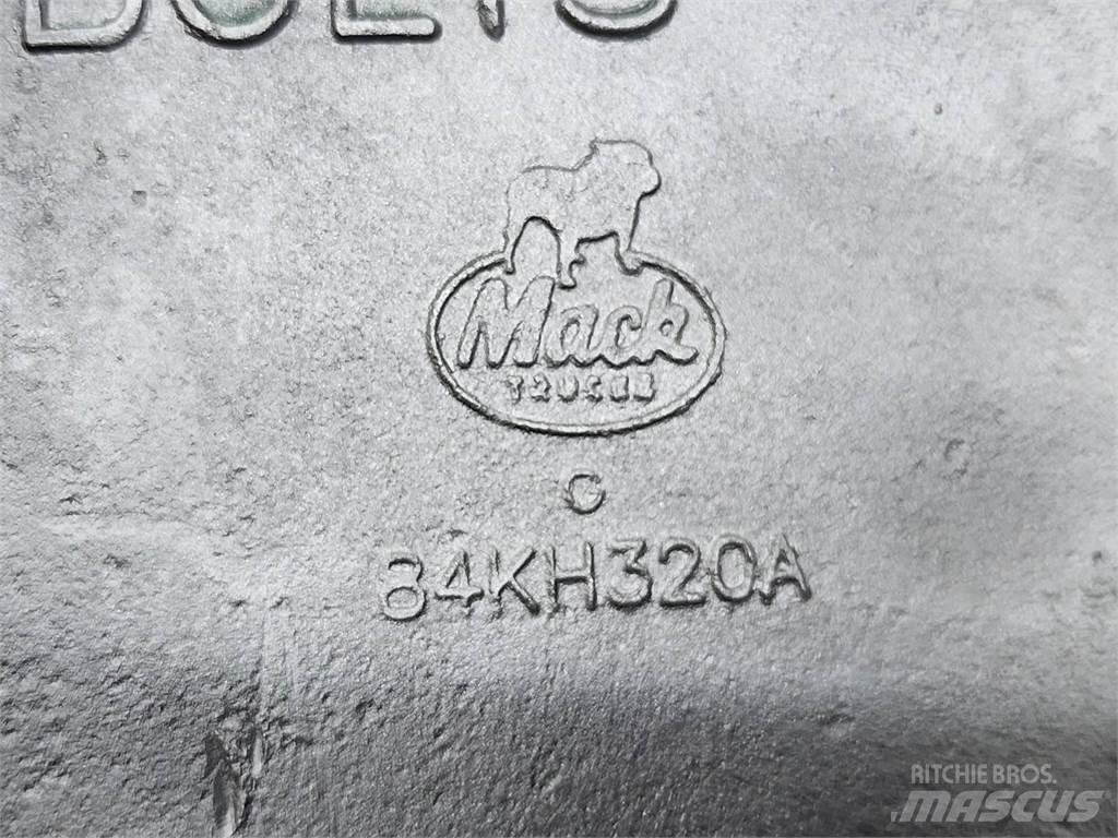 Mack  軸