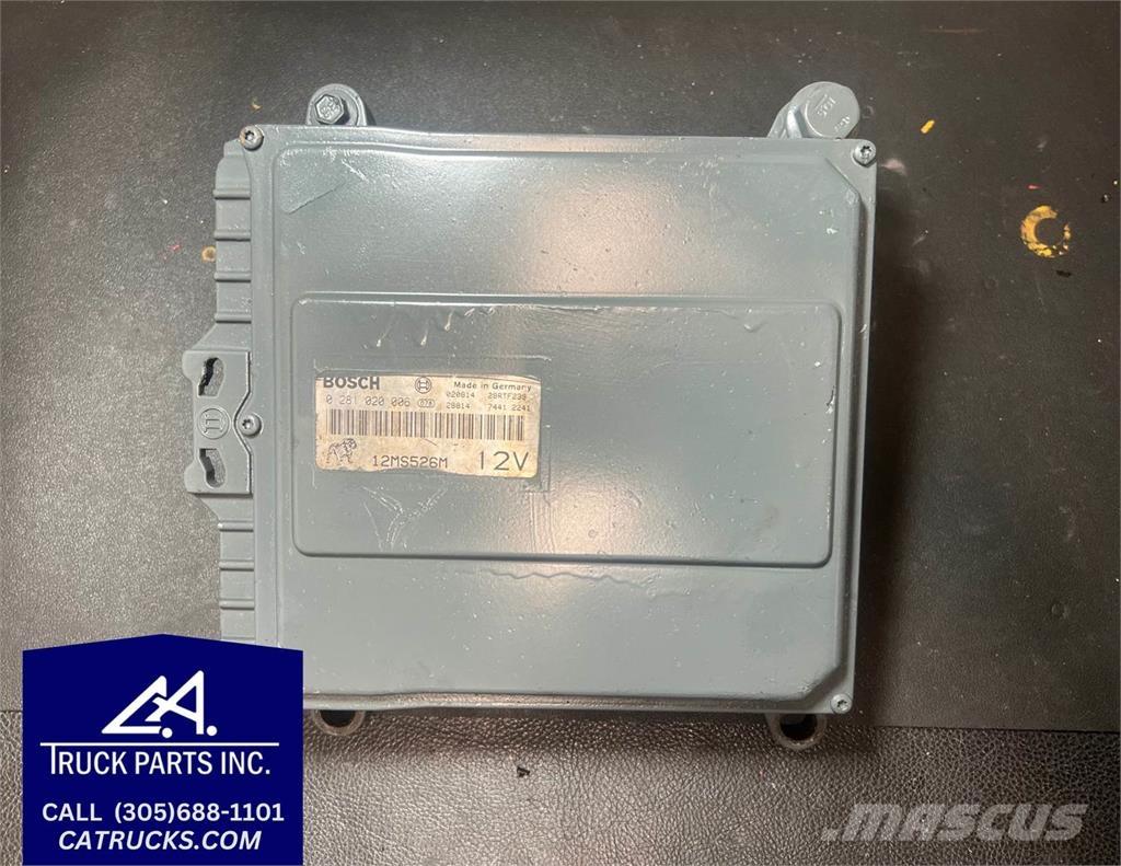 Mack AMI 電子設備