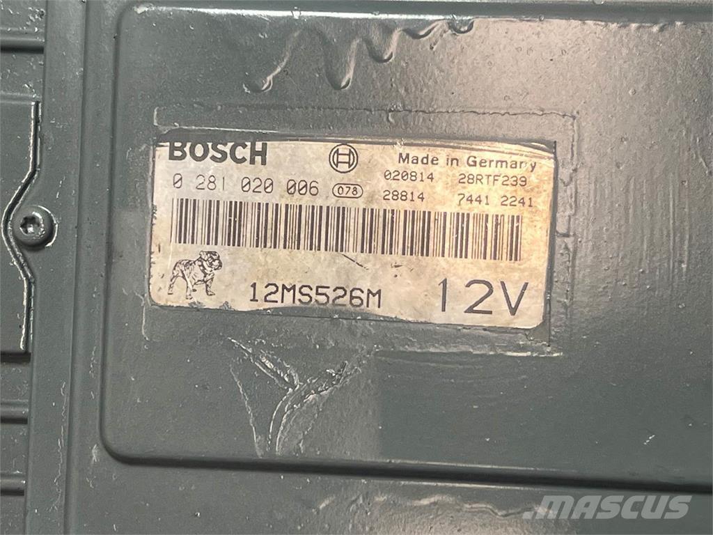 Mack AMI 電子設備