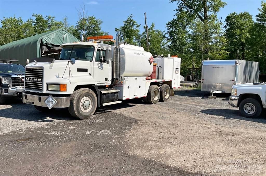 Mack CH613 運油車