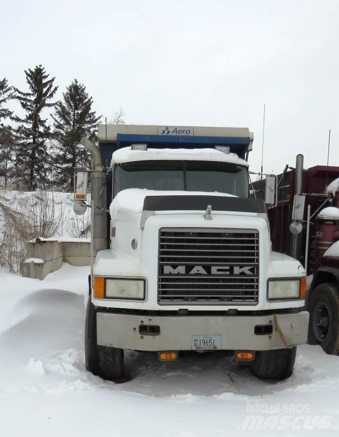 Mack CL613 傾卸式卡車