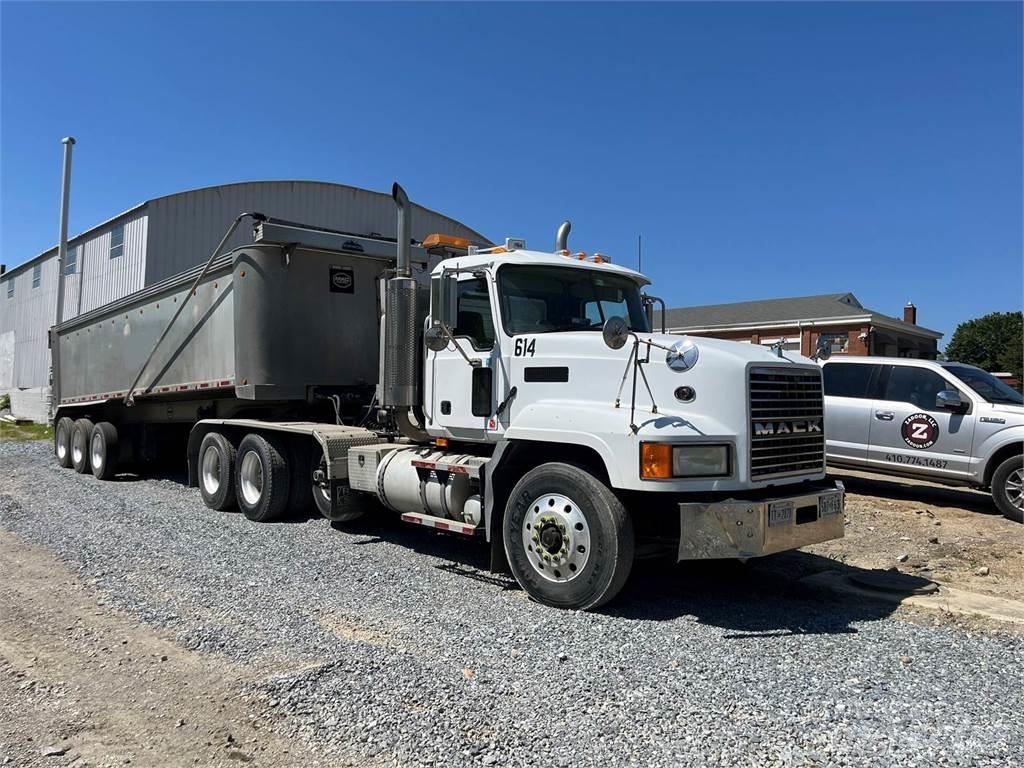 Mack CL733 其他貨車