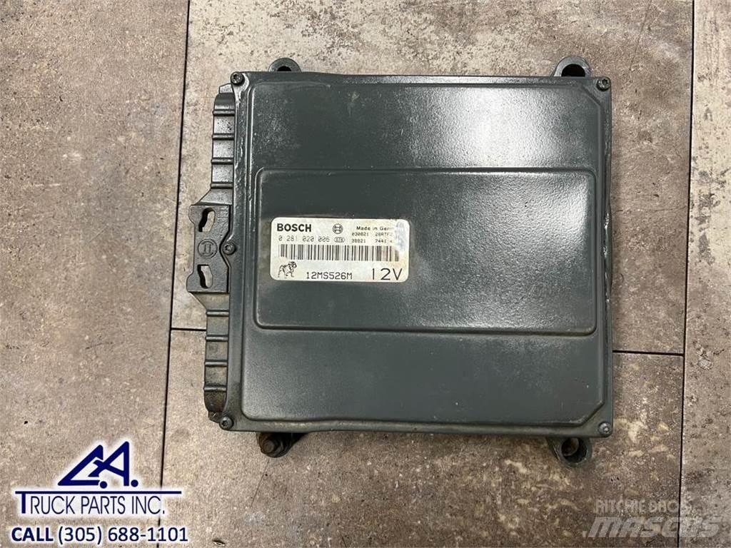 Mack E7 電子設備