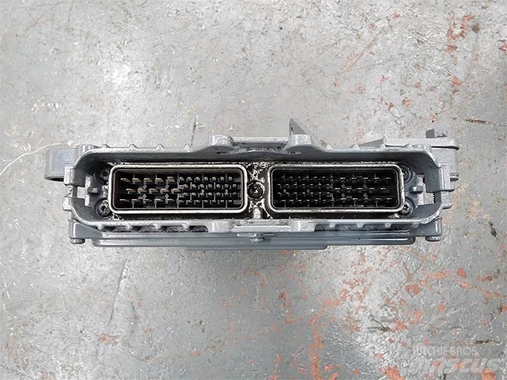 Mack E7 電子設備