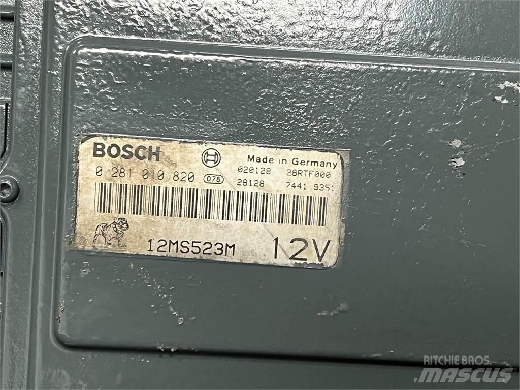Mack E7 電子設備