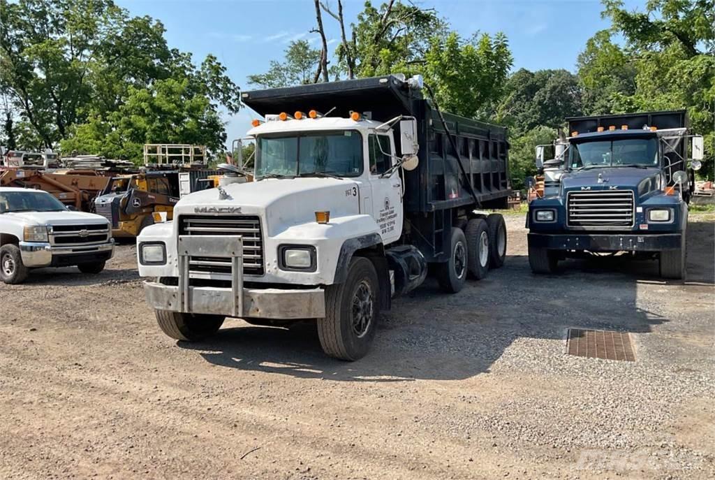 Mack E7 傾卸式卡車