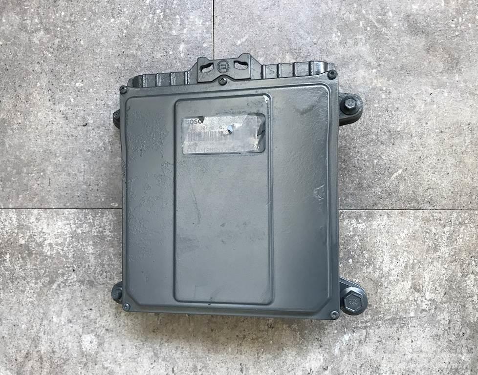 Mack E7 電子設備