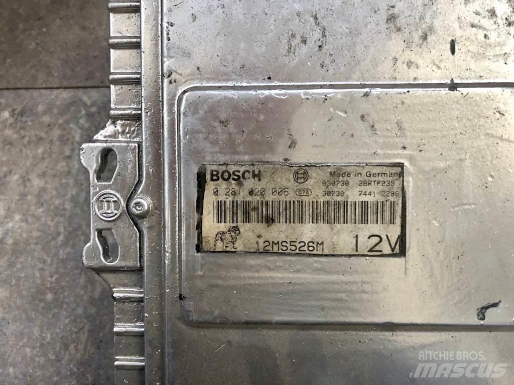 Mack E7 電子設備
