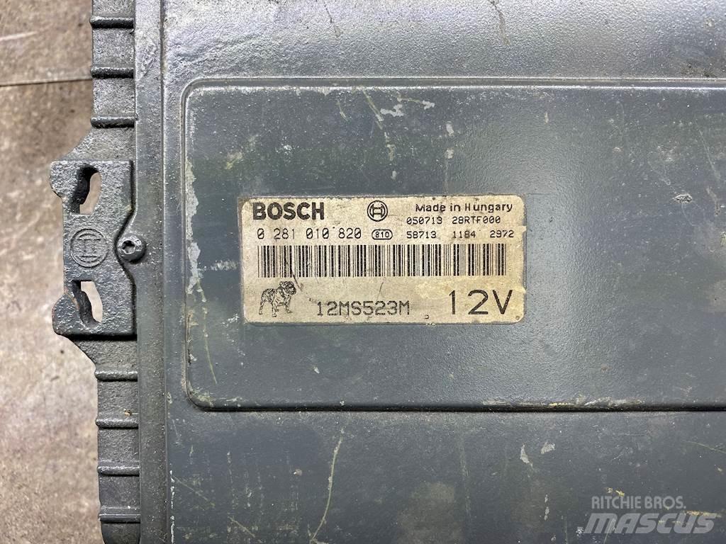 Mack E7 電子設備