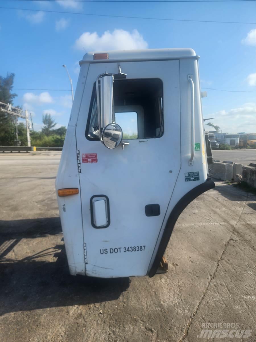 Mack LE613 其他組件