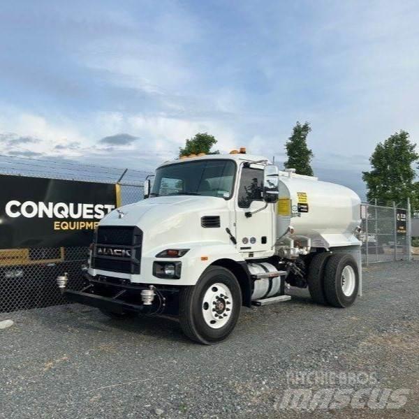 Mack MD642 運油車