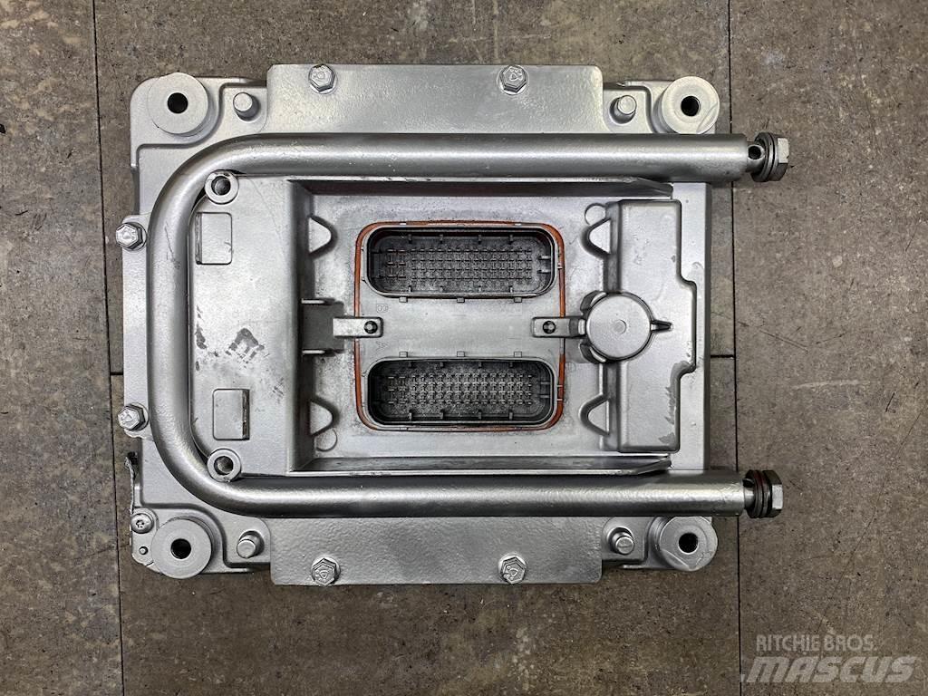 Mack MP7 電子設備