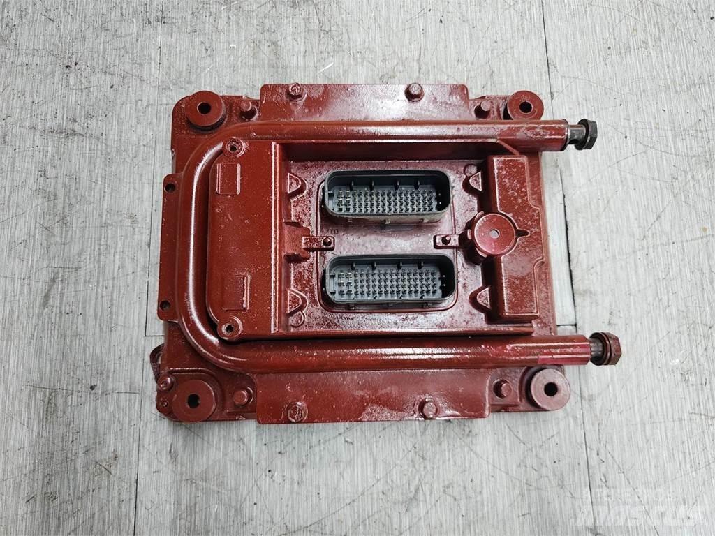Mack MP7 電子設備