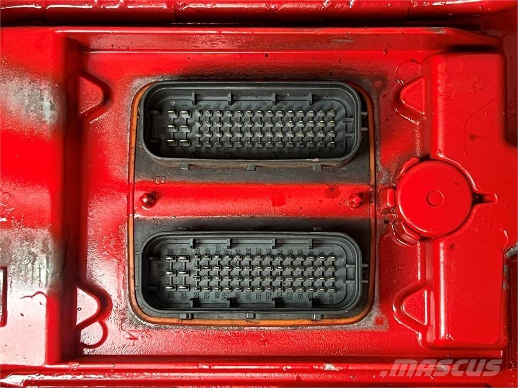 Mack MP7 電子設備