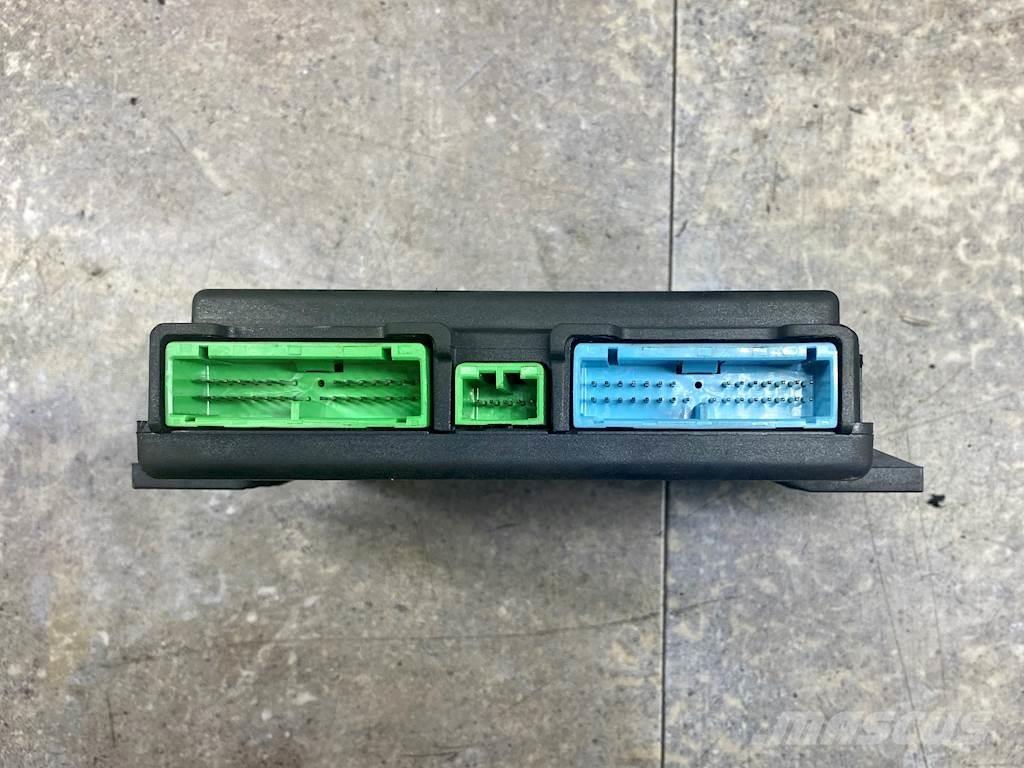 Mack N/A 電子設備