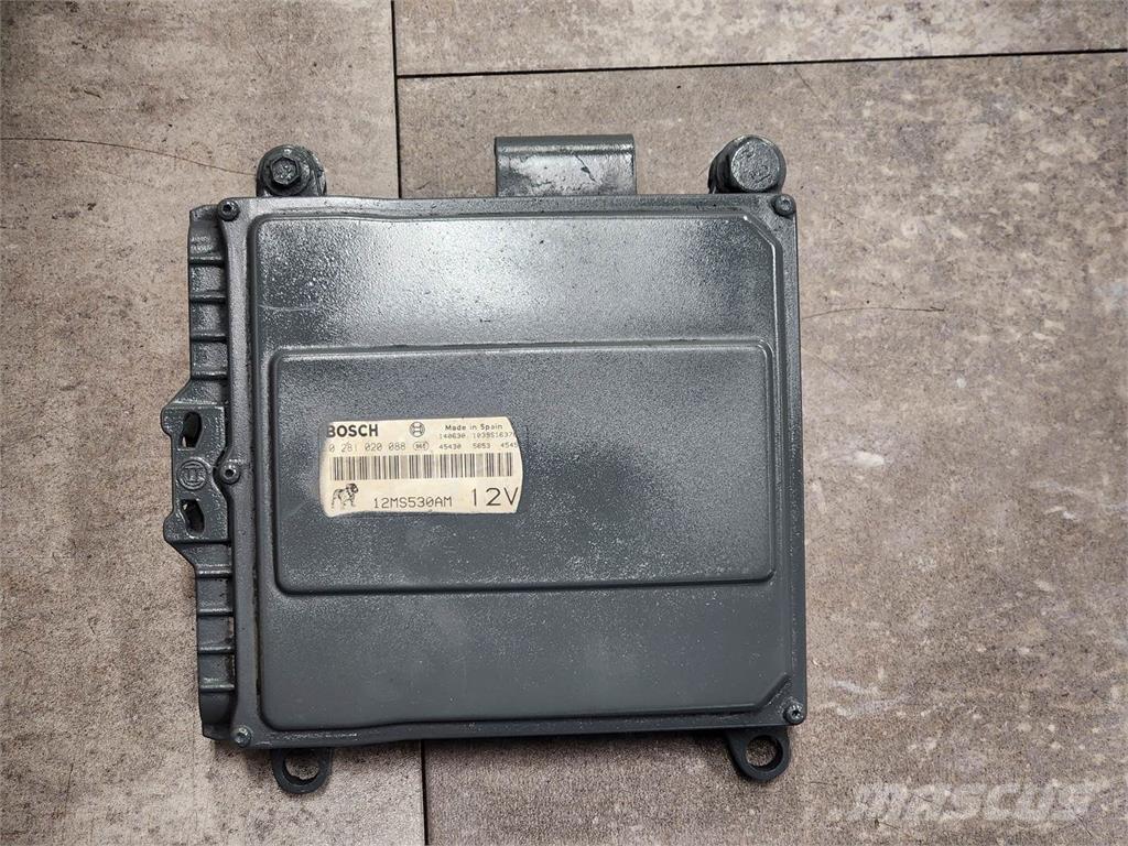 Mack N/A 電子設備