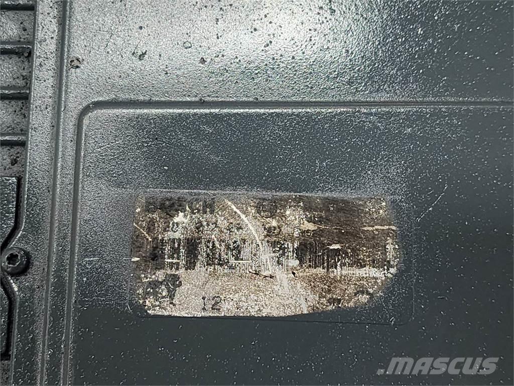 Mack N/A 電子設備