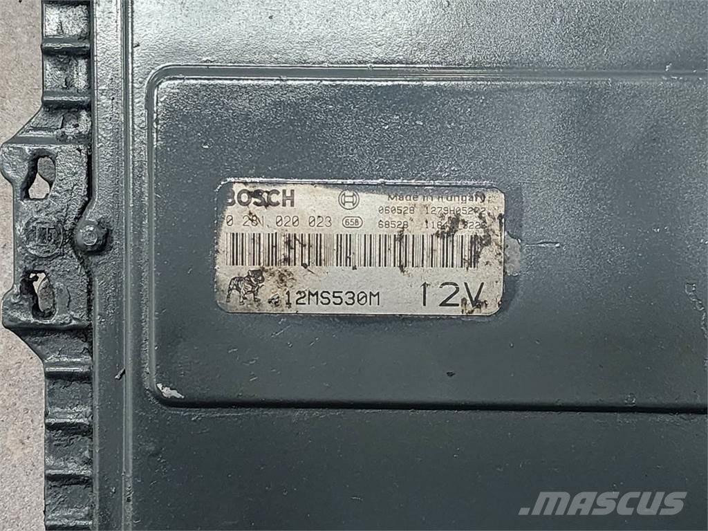 Mack N/A 電子設備