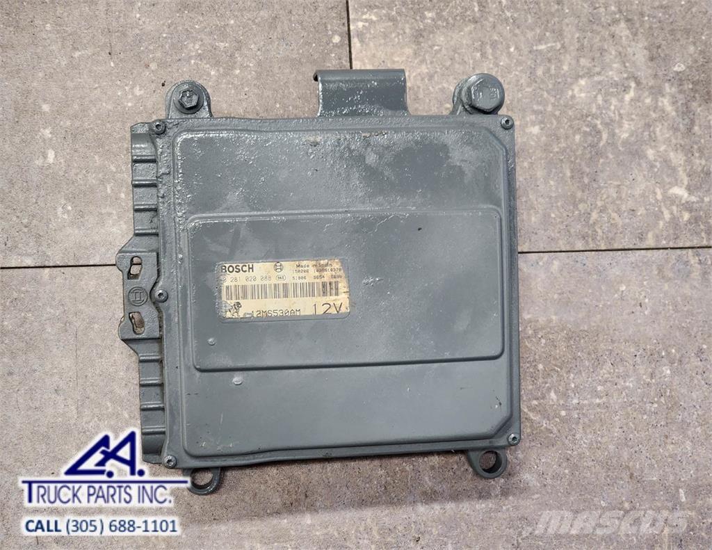 Mack N/A 電子設備