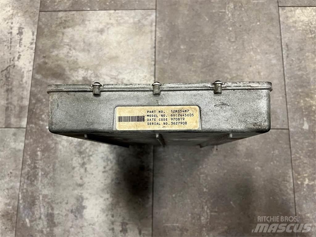 Mack VMAC 電子設備