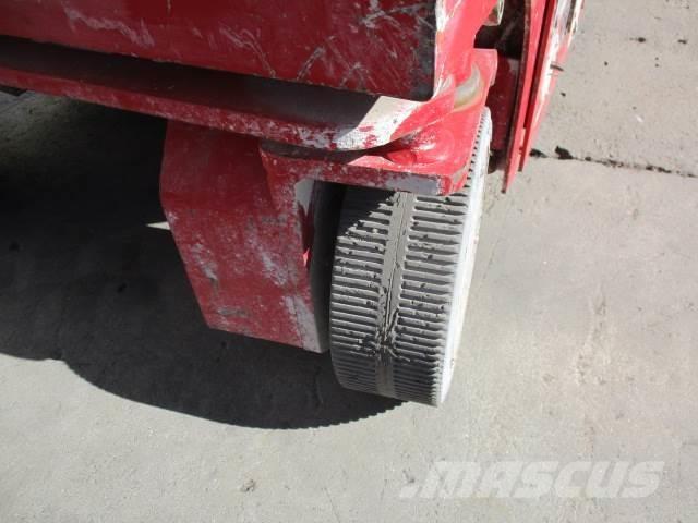 MEC 1330SE 剪式升降機