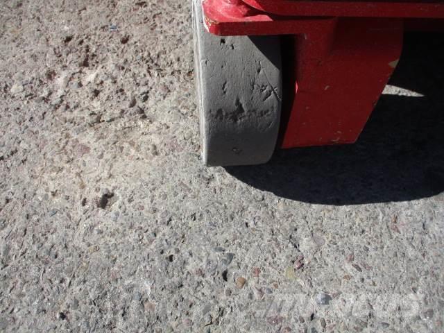 MEC 1330SE 剪式升降機