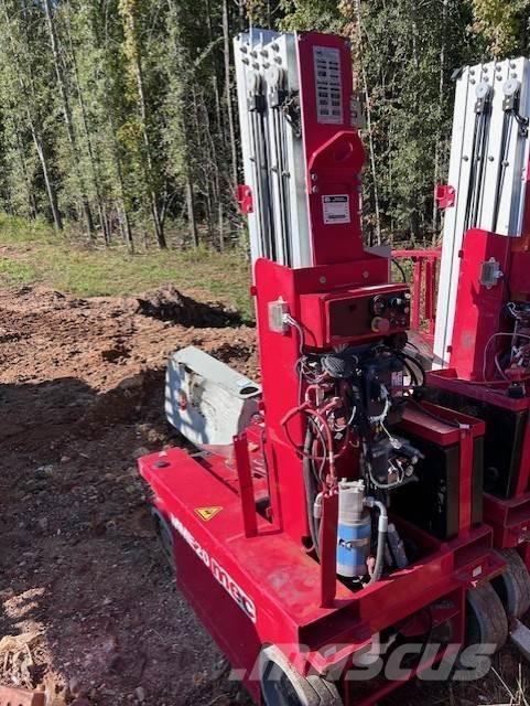 MEC 20 桅杆式爬升工作平台