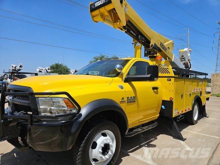 RAM 5500 卡車裝載高空作業車