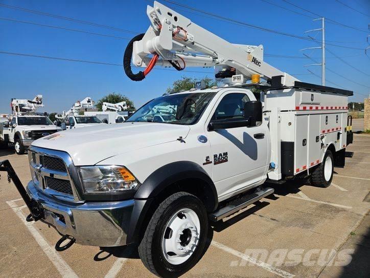 RAM 5500 卡車裝載高空作業車