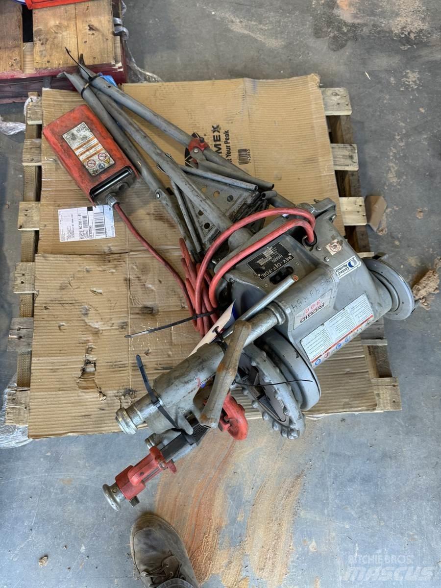  Ridgid 300 彎管機