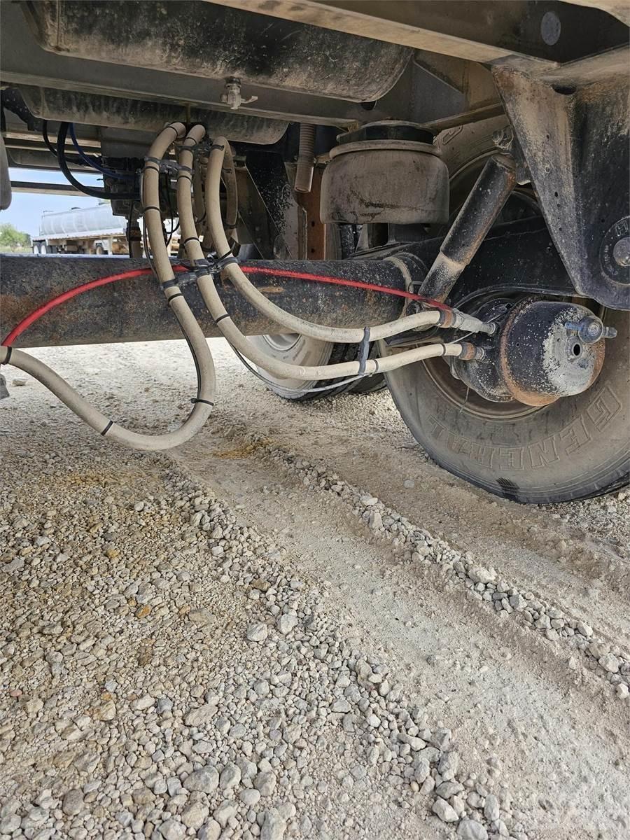  STE 罐體拖車